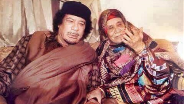وفاة "عتيقة"  شقيقة معمر  القذافي بالقاهرة امس 