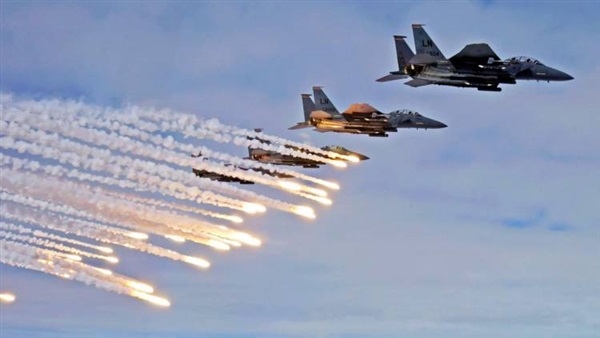 الطيران السوري يواصل ضرباته ضد معاقل داعش في دير الزور