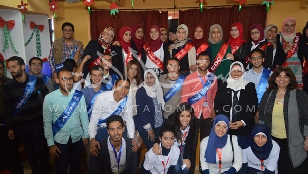 بالصور.. سفراء جامعة حلوان يلتقون طلاب المدارس الثانوية بالمحافظة