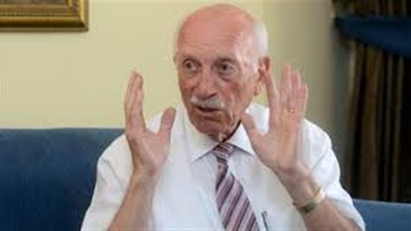 أستاذ الإنشاءات بألمانيا: لابد من استثمار العقول في مصر أستاذ الإنشاءات بألمانيا: لابد من استثمار العقول في مصر