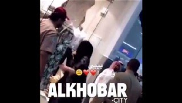 رد فعل جماعة الأمر بالمعروف نحو خبيرة تجميل تجمع الشباب رد فعل جماعة الأمر بالمعروف نحو خبيرة تجميل تجمع الشباب
