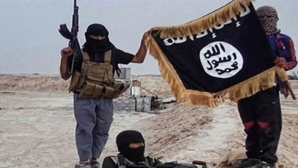 قاضي لبناني يتهم أربعة سوريين بالانتماء لتنظيم «داعش»