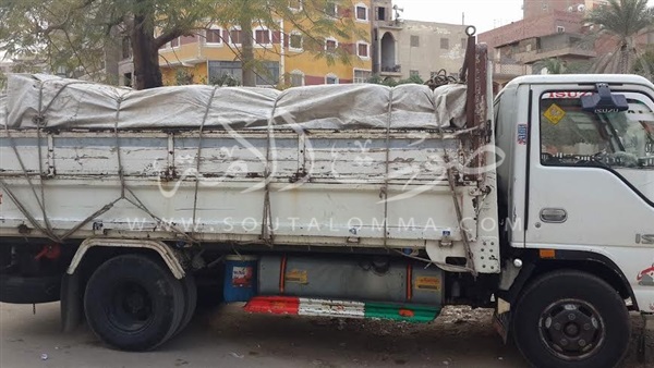 ضبط زيت وخل غير صالحين للاستهلاك في حملة بالفيوم ضبط زيت وخل غير صالحين للاستهلاك في حملة بالفيوم