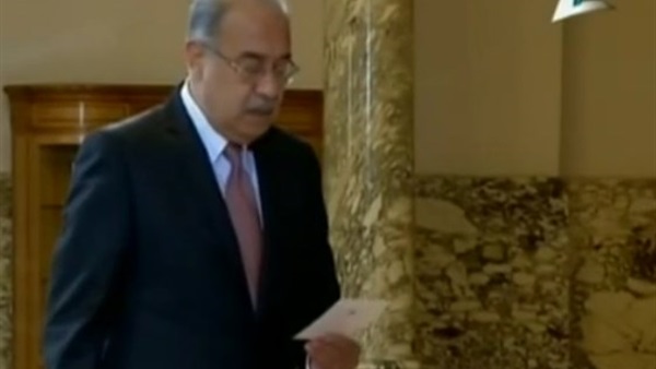 بالفيديو.. الحكومة الجديدة تؤدي اليمين الدستورية أمام الرئيس السيسي 