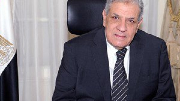 السيسى يصدر قرارًا بتعيين محلب مساعدًا للرئيس السيسى يصدر قرارًا بتعيين محلب مساعدًا للرئيس