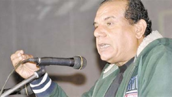 "فتوح أحمد": الدفع ببطاقات جديدة في المسارح لا تسئ لأحد "فتوح أحمد": الدفع ببطاقات جديدة في المسارح لا تسئ لأحد