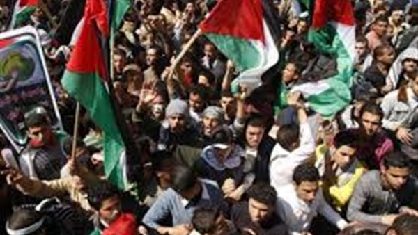 مظاهرة فلسطينية في غزة للمطالبة بإنهاء الإنقسام