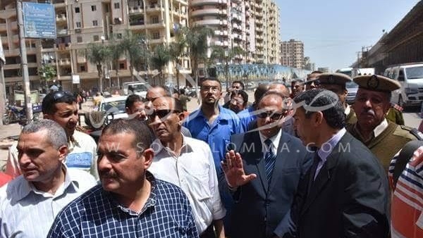 بالصور.. أمن البحيرة يزيل عمارة سكنية مخالفة بمدينة دمنهور بالصور.. أمن البحيرة يزيل عمارة سكنية مخالفة بمدينة دمنهور