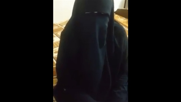 بالفيديو.. أول سيدة مصرية تبايع داعش بالفيديو.. أول سيدة مصرية تبايع داعش