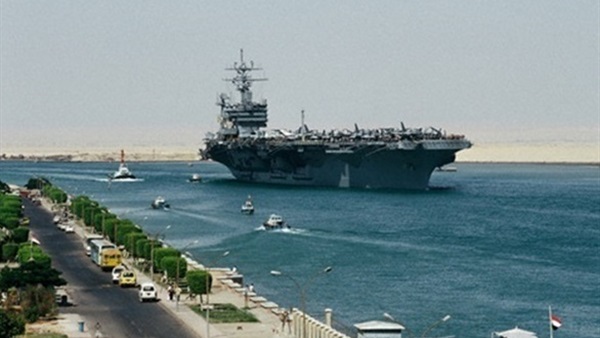 عبور سفينتين عملاقتين من الدنمارك عبر قناة السويس عبور سفينتين عملاقتين من الدنمارك عبر قناة السويس