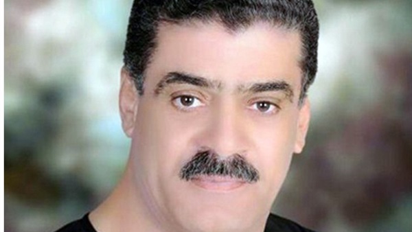 النائب الممنوع من الكلام في لقاء السيسي: «كنت عايز أقوله بنحبك» النائب الممنوع من الكلام في لقاء السيسي: «كنت عايز أقوله بنحبك»