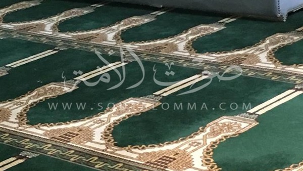 وصول جثمان «سيد زيان» لمسجد الحصري
