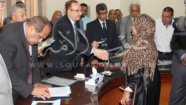 بالصور.. صرف 6 آلاف جنيه مساعدات إنسانية ببني سويف بالصور.. صرف 6 آلاف جنيه مساعدات إنسانية ببني سويف