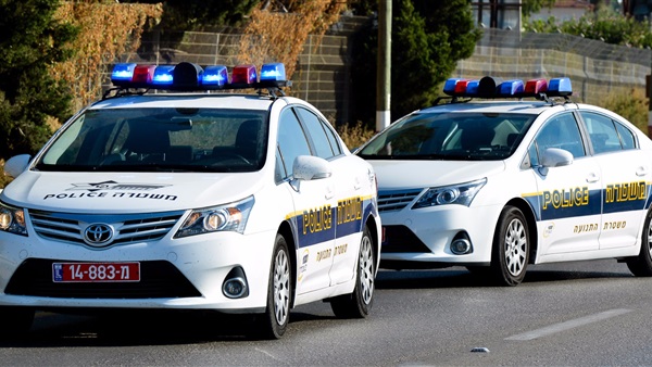 إسرائيل تعين أول مسلم في الشرطة الإسرائيلية إسرائيل تعين أول مسلم في الشرطة الإسرائيلية