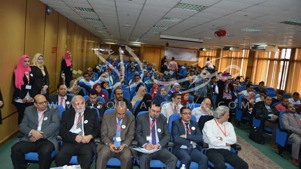 بالصور.. الملتقى الأول للفيزياء والطاقة بكلية العلوم بجامعة المنصورة بالصور.. الملتقى الأول للفيزياء والطاقة بكلية العلوم بجامعة المنصورة