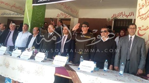بالصور.. تكريم أسر شهداء الشرطة والجيش بكفر الشيخ بالصور.. تكريم أسر شهداء الشرطة والجيش بكفر الشيخ