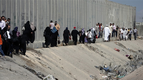 قلق أوروبي من استئناف بناء الجدار العنصري بالضفة الغربية قلق أوروبي من استئناف بناء الجدار العنصري بالضفة الغربية