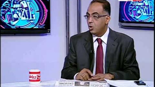 أبو المعاطي زكي يكشف سخرية نجوم الأهلي من مبروك أبو المعاطي زكي يكشف سخرية نجوم الأهلي من مبروك
