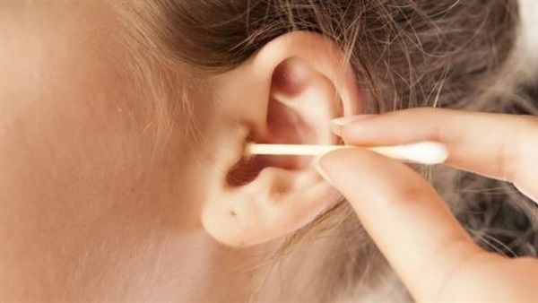 احذر خمس أشياء عنذ تنظيف الأذن احذر خمس أشياء عنذ تنظيف الأذن