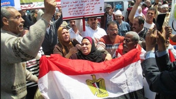 الأمن يخلي سبيل 5 متظاهرين ضد نقل تبعية «تيران وصنافير» بالغردقة الأمن يخلي سبيل 5 متظاهرين ضد نقل تبعية «تيران وصنافير» بالغردقة