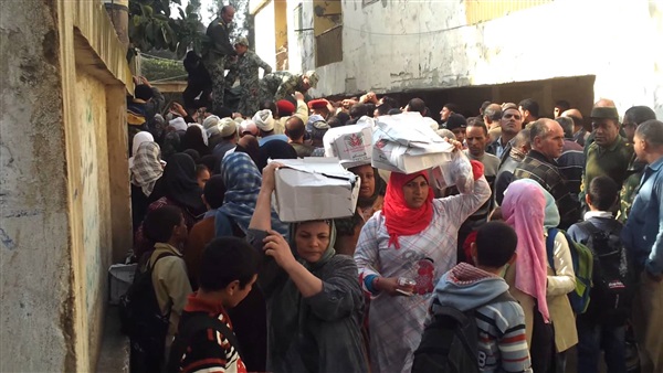 الجيش يوزع مليون ونصف حصة غذائية إضافية بالمحافظات 