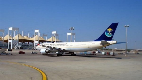 وزير الداخلية الجيبوتي يصل السعودية وزير الداخلية الجيبوتي يصل السعودية