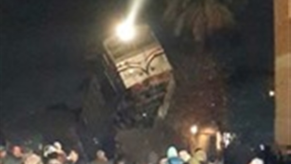 حبس سائق السيارة المصطدمة بقطار أسوان 