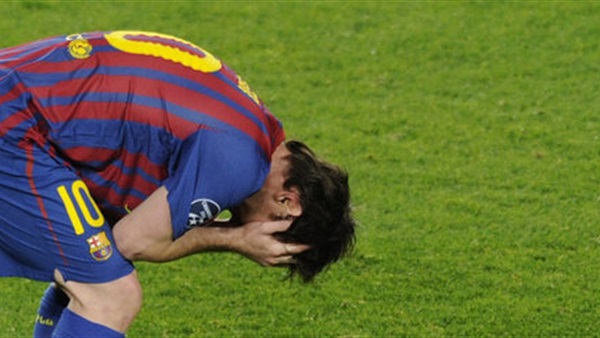 نشرة «الرياضة» للساعة الحادية عشر.. برشلونة يواصل السقوط.. المحمدي يقترب من الأهلي.. موعد عودة الجماهير في الدوري.. النني يشارك في تعادل آرسنال.. الزمالك يلغي مرانه الأول بالجزائر