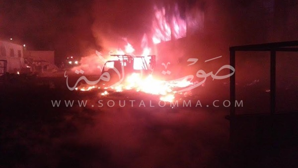 السيطرة على حريق مصنع العبور دون خسائر فى الأرواح السيطرة على حريق مصنع العبور دون خسائر فى الأرواح