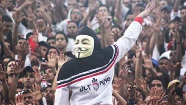 أمن المطار يمنع عضوين بـ«وايت نايتس» من السفر أمن المطار يمنع عضوين بـ«وايت نايتس» من السفر