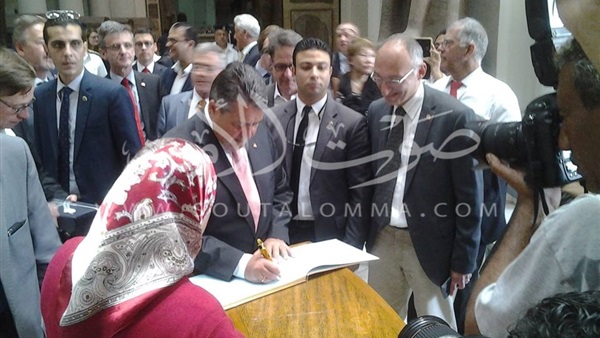 بالصور.. وزير الاقتصاد الألماني يزور المتحف المصري بـ«يوم التراث العالمي» بالصور.. وزير الاقتصاد الألماني يزور المتحف المصري بـ«يوم التراث العالمي»