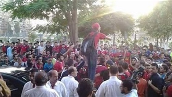 3 مطالب لجماهير الأهلى تُنهى الثورة الغاضبة  
