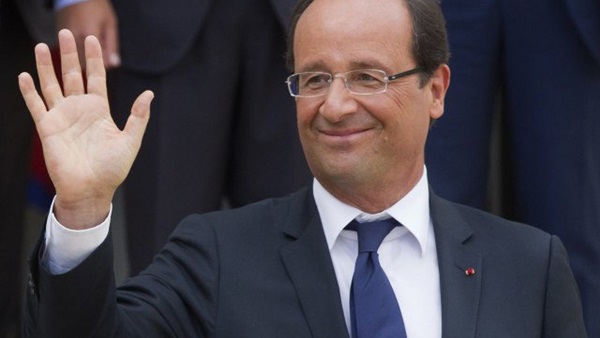 الرئيس الفرنسي: خروج مصر من «المنطقة الحمراء» الخاصة بالأرهاب 