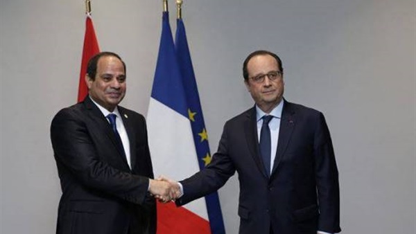 بالفيديو.. «السيسي» و«أولاند» يغادران قصر عابدين بالفيديو.. «السيسي» و«أولاند» يغادران قصر عابدين