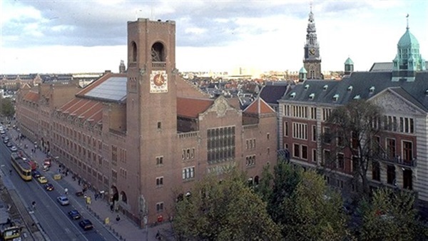 فرنسا تغلق مركزها الثقافي في هولندا فرنسا تغلق مركزها الثقافي في هولندا