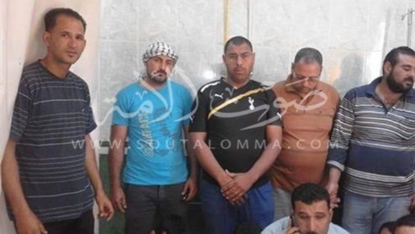 بالصور.. دخول سائقي الأجرة بالبحيرة في إضراب عن الطعام بالصور.. دخول سائقي الأجرة بالبحيرة في إضراب عن الطعام
