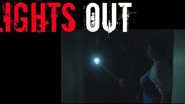 عرض «lights out» في 22 يوليو 