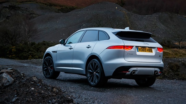 جاجوار تطلق سيارتها «F-Pace» جاجوار تطلق سيارتها «F-Pace»