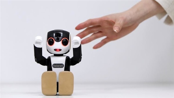 إطلاق أول روبوت راقص في العالم