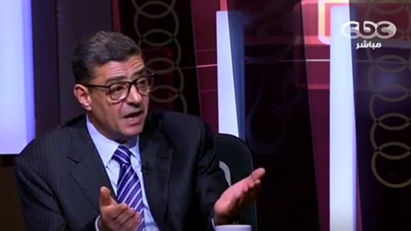 تعليق طاهر على طرح الثقة في مجلس الأهلي  