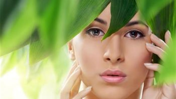 عادات خاطئة تدمر نضارة بشرتك عادات خاطئة تدمر نضارة بشرتك