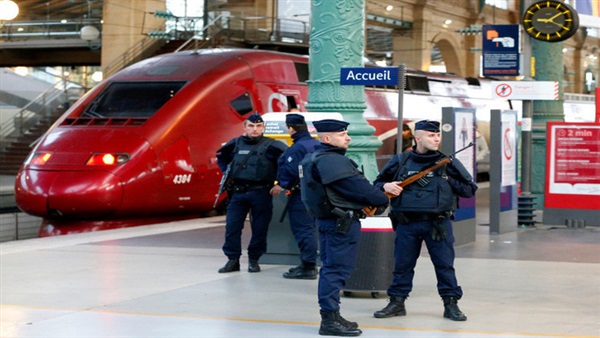 الشرطة الفرنسية تنفذ محاكاة لهجوم إرهابي بمحطة قطار بباريس