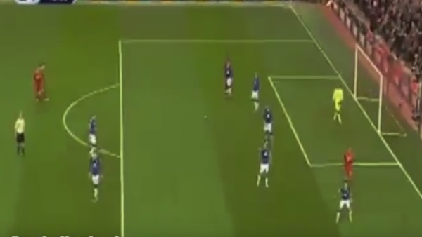 بالفيديو.. ليفربول يكتسح ايفرتون برباعية فى الدورى الانجليزى بالفيديو.. ليفربول يكتسح ايفرتون برباعية فى الدورى الانجليزى