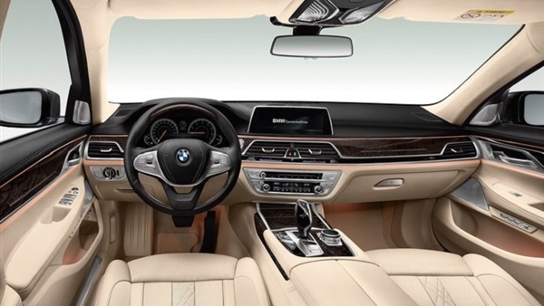 بيع 2 مليون سيارة BMW الفئة الخامسة حول العالم بيع 2 مليون سيارة BMW الفئة الخامسة حول العالم