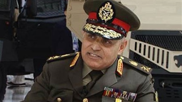 وزير الدفاع: القضاء على الكثير من البؤر الإرهابية فى سيناء وزير الدفاع: القضاء على الكثير من البؤر الإرهابية فى سيناء