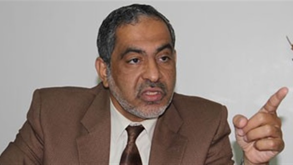 رئيس «الوسط»: الأوضاع في مصر تعاني من أوجاع سياسية واقتصادية رئيس «الوسط»: الأوضاع في مصر تعاني من أوجاع سياسية واقتصادية