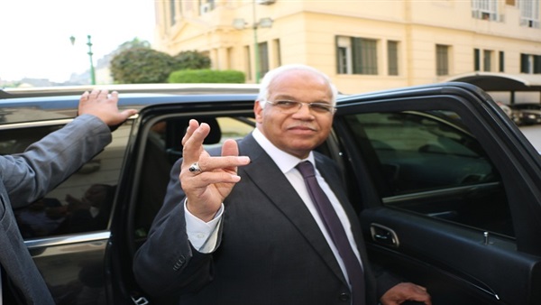 اليوم.. وزير النقل يتفقد طريق «شبرا - بنها» اليوم.. وزير النقل يتفقد طريق «شبرا - بنها»
