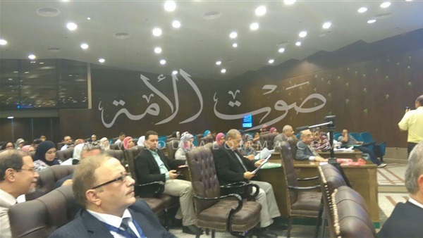 بالصور.. «فكري»: جامعة القاهرة أنشأت لجنة لأخلاقيات استخدام الحيوان في التعليم