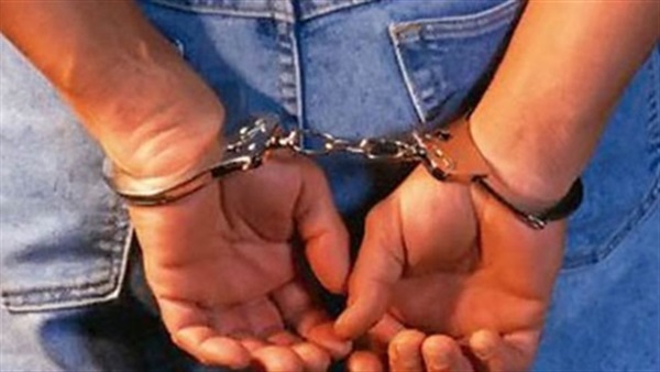قسم الدقي ينجح فى ضبط مسجل خطر بعد مطاردة مثيره قسم الدقي ينجح فى ضبط مسجل خطر بعد مطاردة مثيره