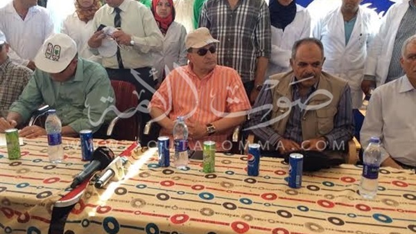 وزير الزراعة يوجه بسرعة إيجاد آلية لتقنين وضع مزارعي سيناء وزير الزراعة يوجه بسرعة إيجاد آلية لتقنين وضع مزارعي سيناء